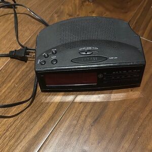 Black Digital AM/FM Clock Radio with Alarm